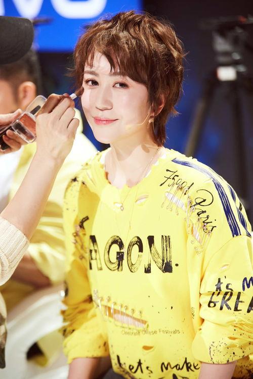 马丽爆料老公是谁啊视频,老公身份曝光，背后故事引热议  第1张